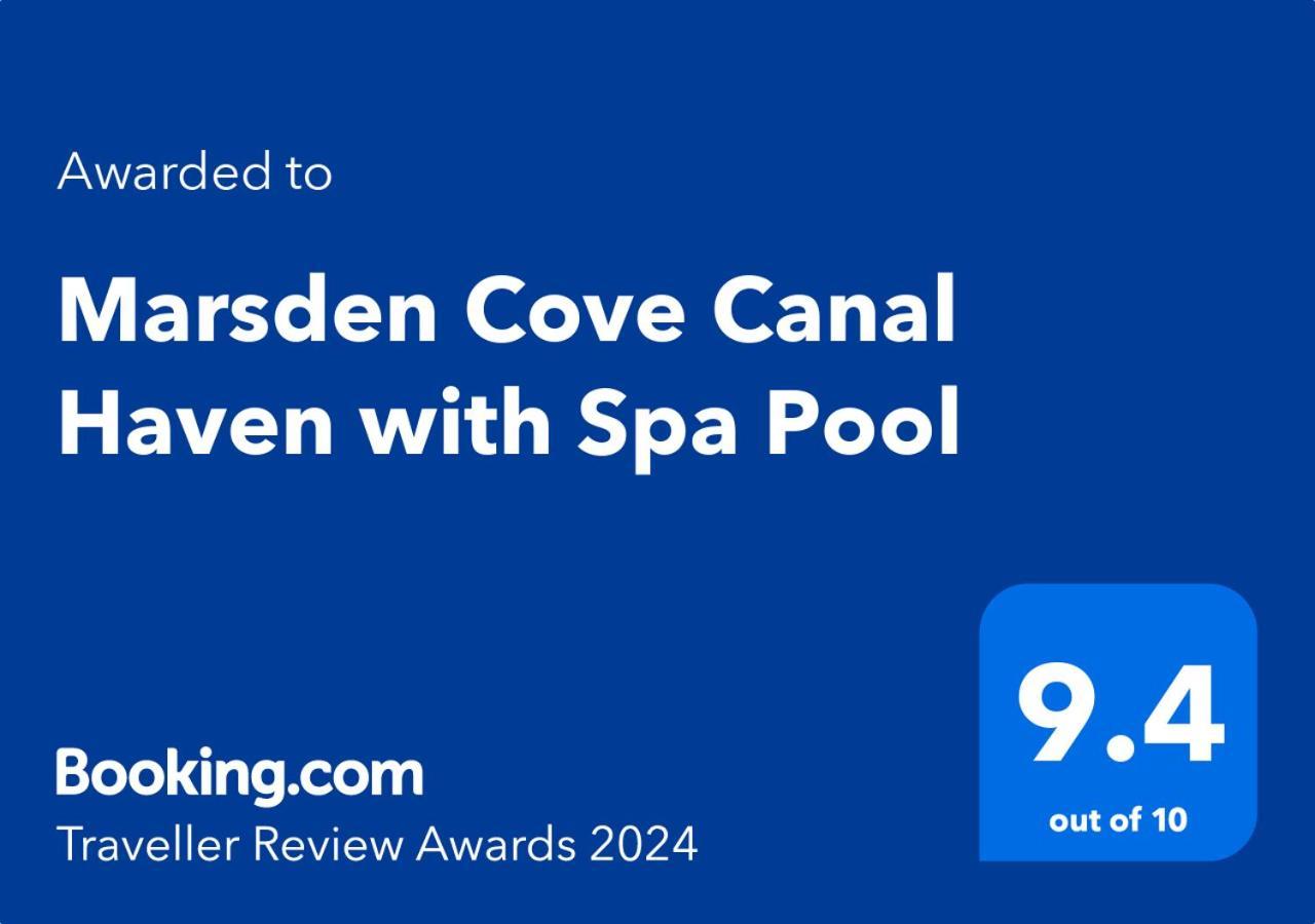Marsden Cove Canal Haven With Spa Pool One Tree Point エクステリア 写真